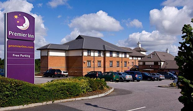 Exterior of Premier Inn Gillingham Business Park showing car park