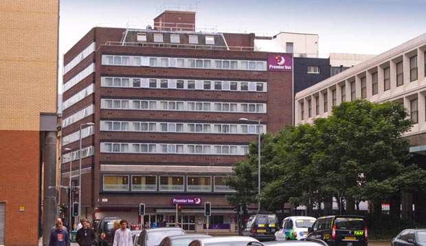 Exterior at Premier Inn Glasgow (Cambuslang/M74, J2A) showing car park