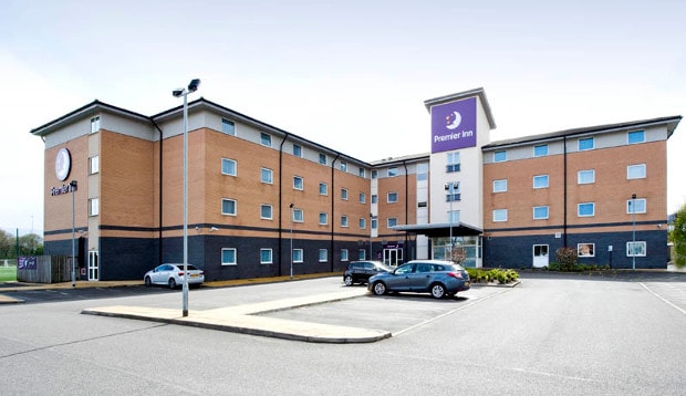 Exterior of Premier Inn Glasgow Braehead