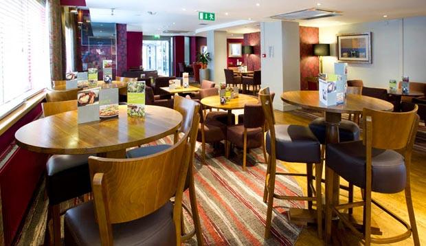 Restaurant area at Premier Inn Glasgow City Centre (George Square)