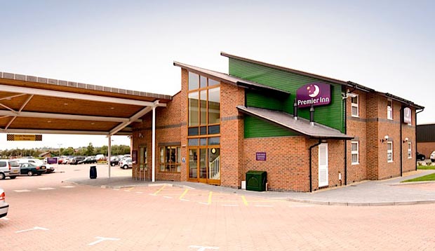 Exterior at Premier Inn Hinckley