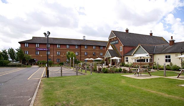 Exterior at Premier Inn Huntingdon (A1/A14)