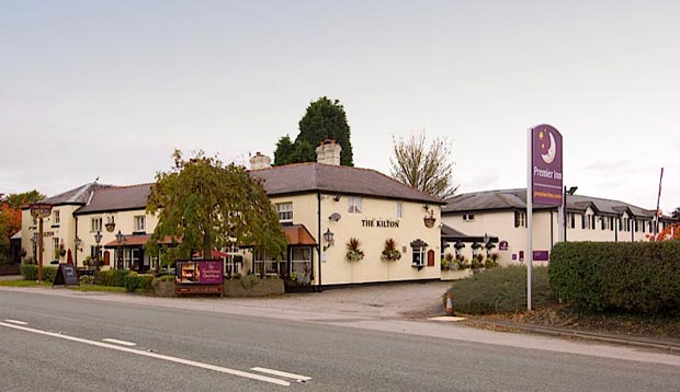 Exterior at Premier Inn Knutsford (Mere)