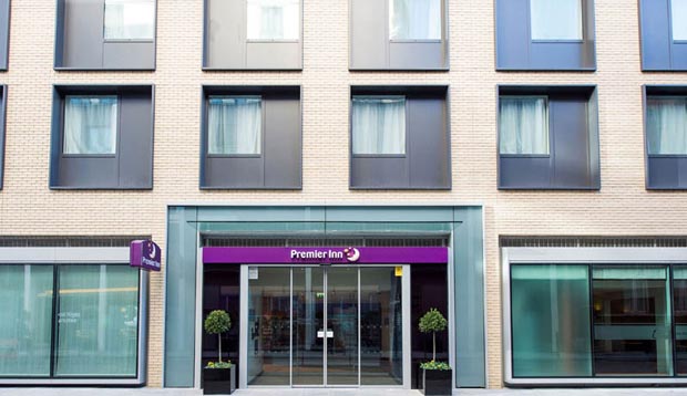 Exterior of reception area at Premier Inn London City (Aldgate) hotel