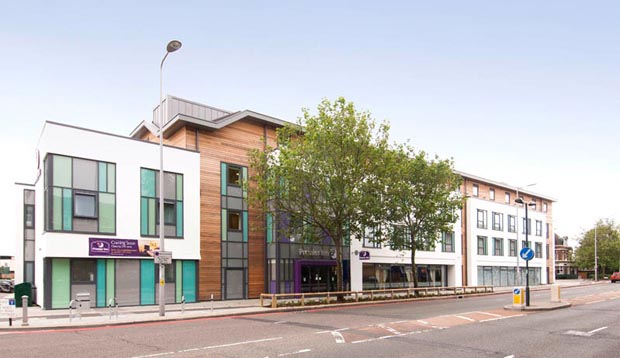 Exterior at Premier Inn London Richmond