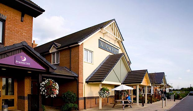 Exterior at Premier Inn London Rainham showing restaurant exterior